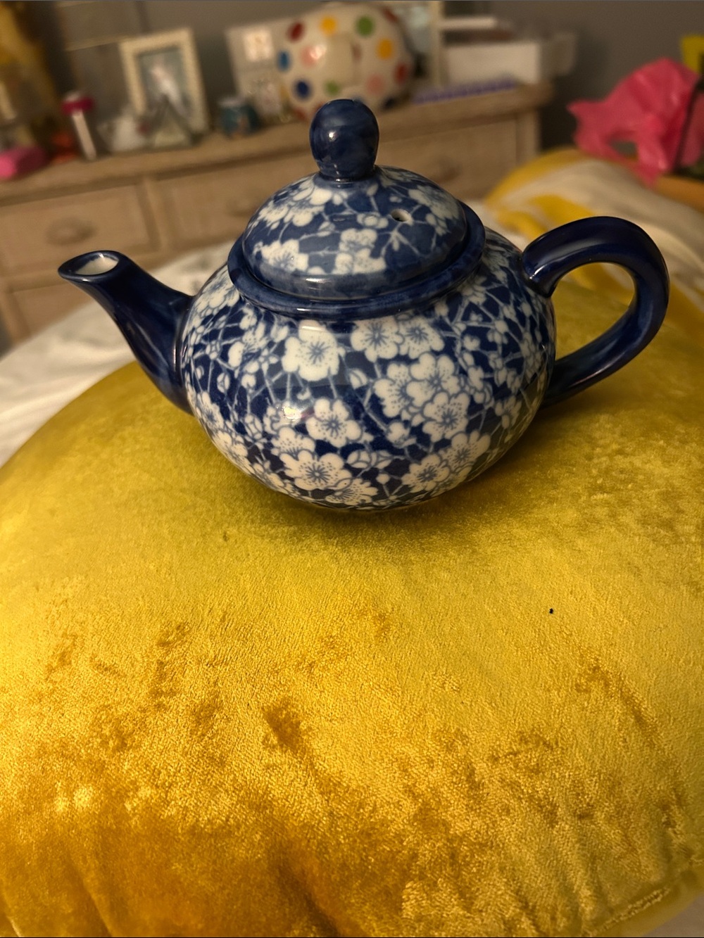 Blue Floral Ceramic Teapot with Lid - Classic Tea Service - Picture 7 of 7